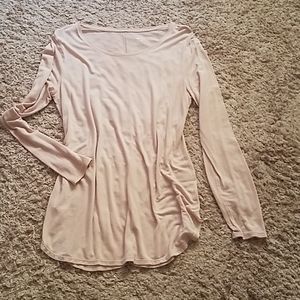 Blush colored tunic sz L